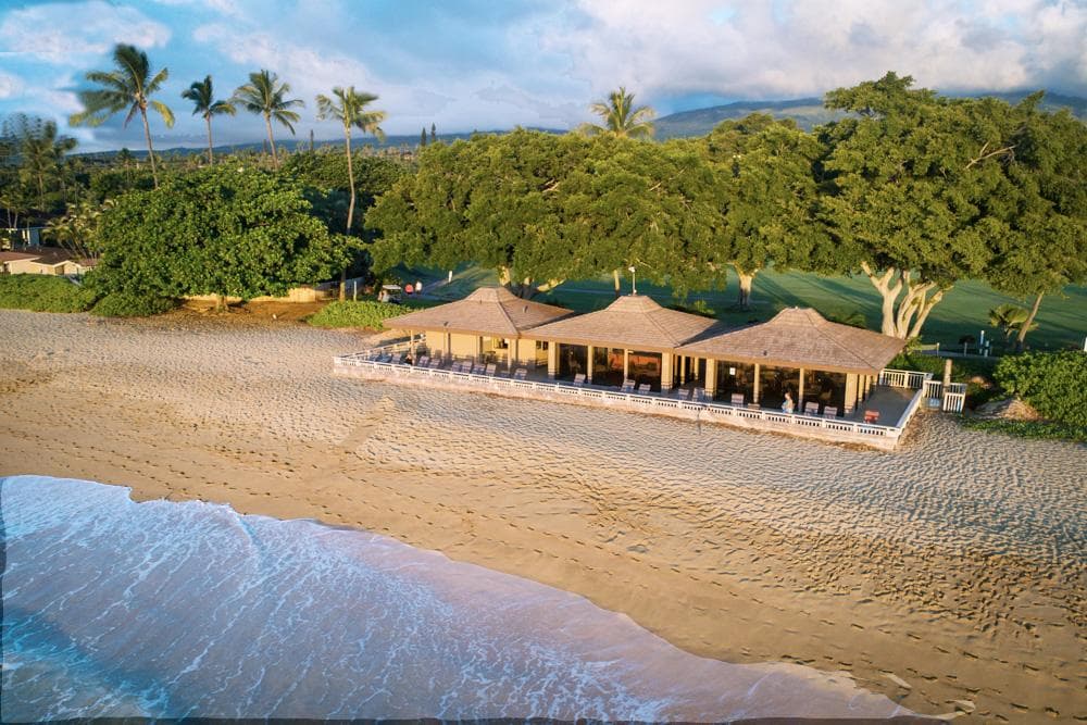 Condo in Lahaina · ★5.0 · 1 bedroom · 2 beds · 1 bath - Photo 1