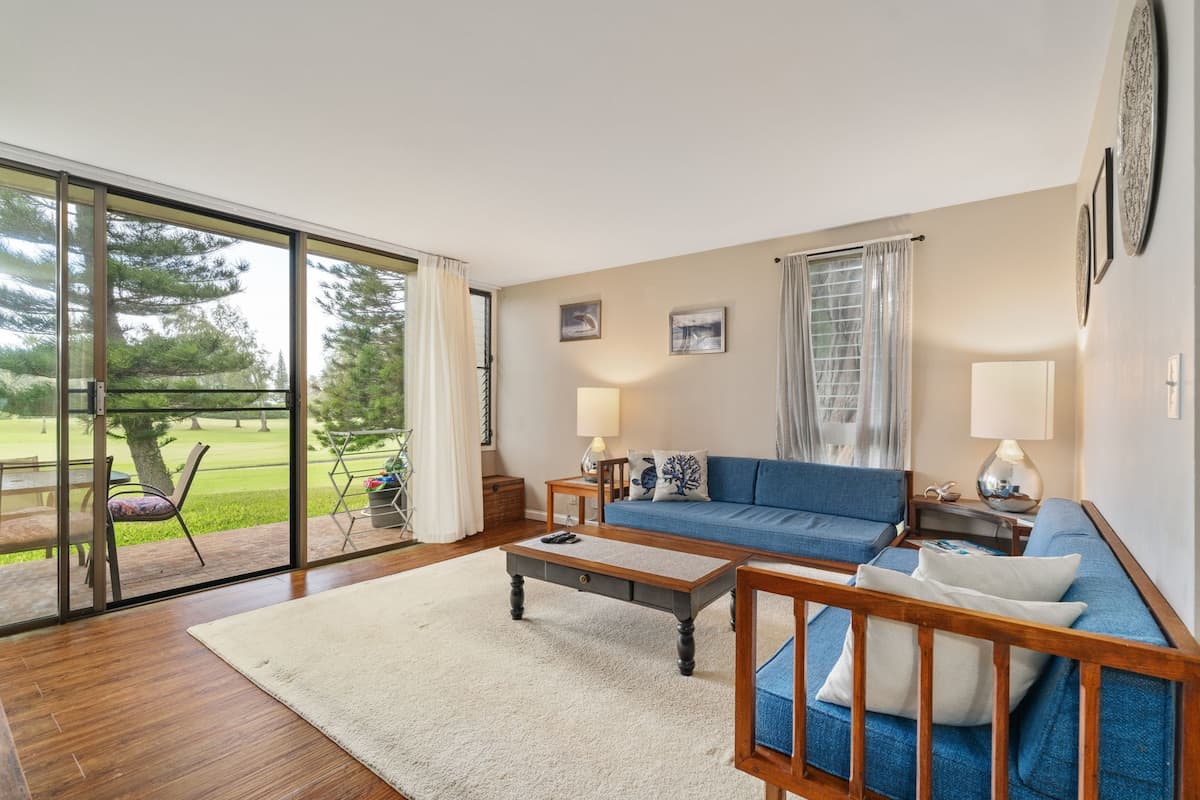Condo in Kahuku · ★4.83 · 2 bedrooms · 3 beds · 2.5 shared baths - Photo 1