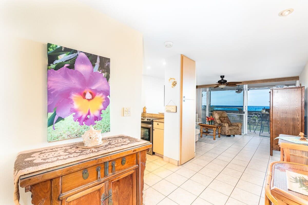Condo in Lahaina · ★4.85 · 1 bedroom · 1 bed · 1 private bath - Photo 4