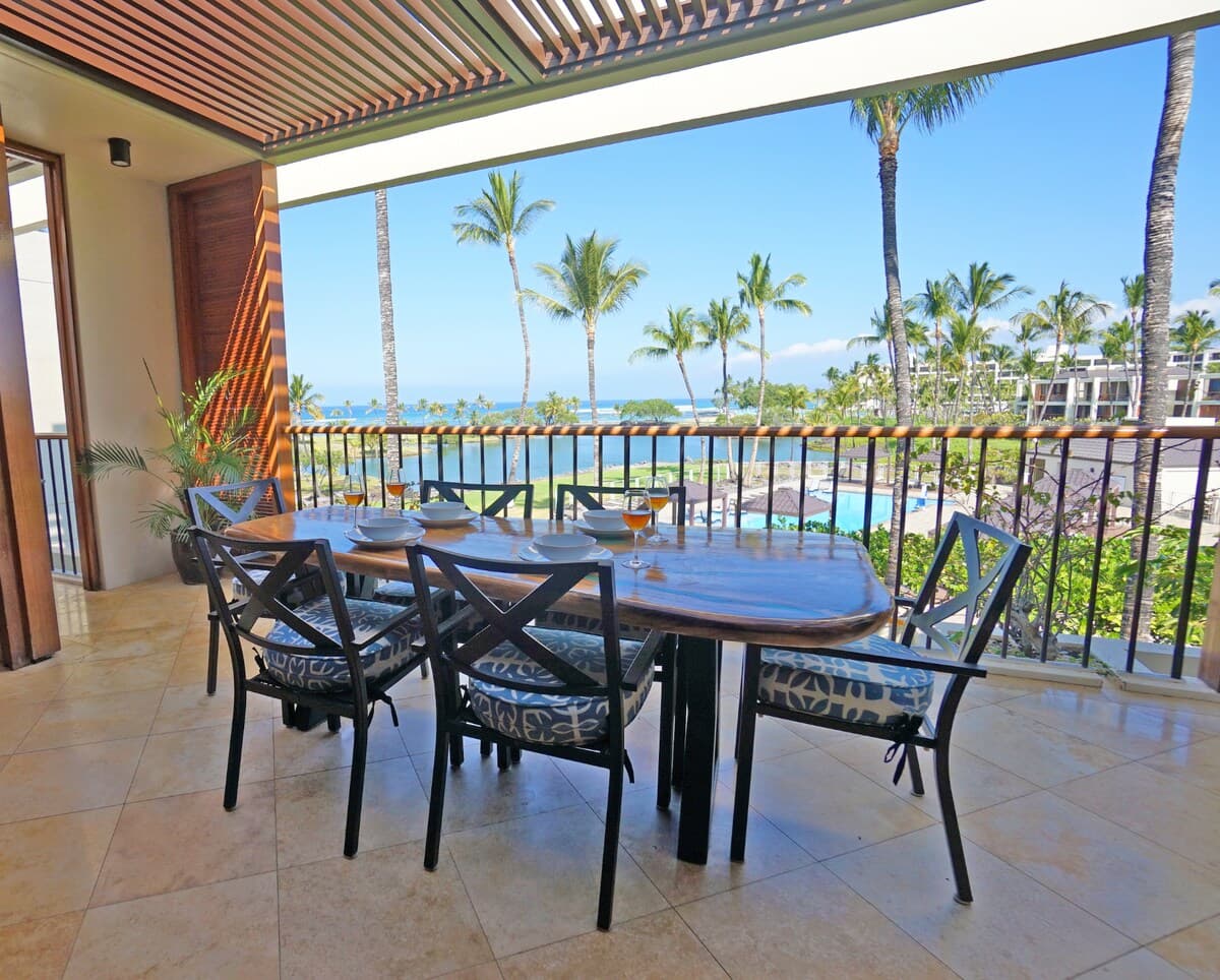 Condo in Waimea · ★5.0 · 2 bedrooms · 2 beds · 2.5 baths - Photo 1