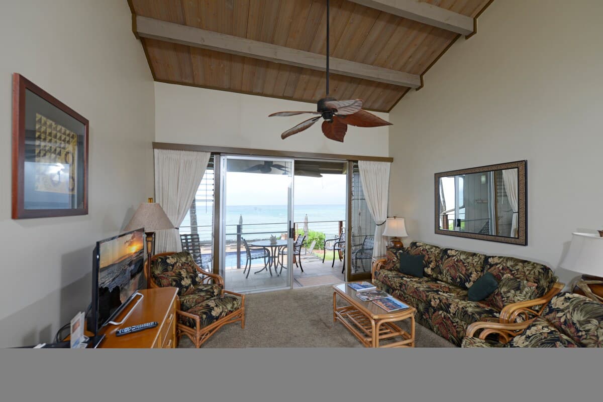Condo in Lahaina · ★4.68 · 1 bedroom · 1 bed · 1 private bath - Photo 5