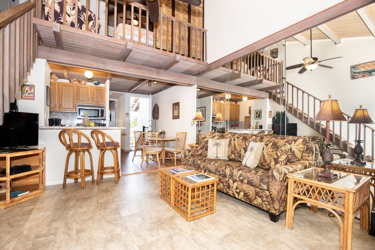 Condo in Lahaina · ★4.76 · 2 bedrooms · 2 beds · 2 private baths - Photo 1