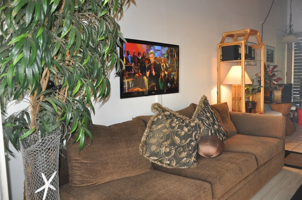Condo in Lahaina · ★4.87 · 1 bedroom · 1 bed · 1 bath - Photo 5