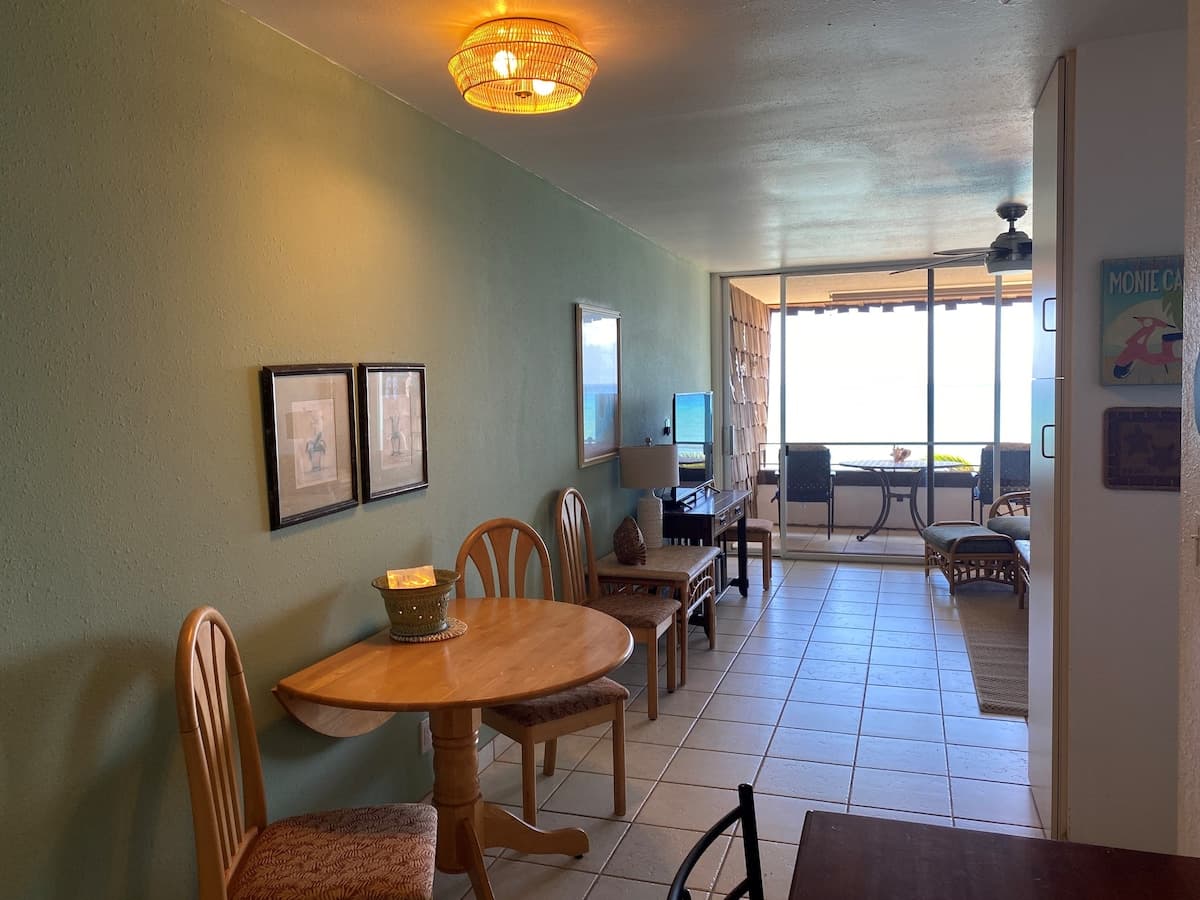 Condo in Lahaina · ★4.83 · 1 bedroom · 1 bed · 1 private bath - Photo 4
