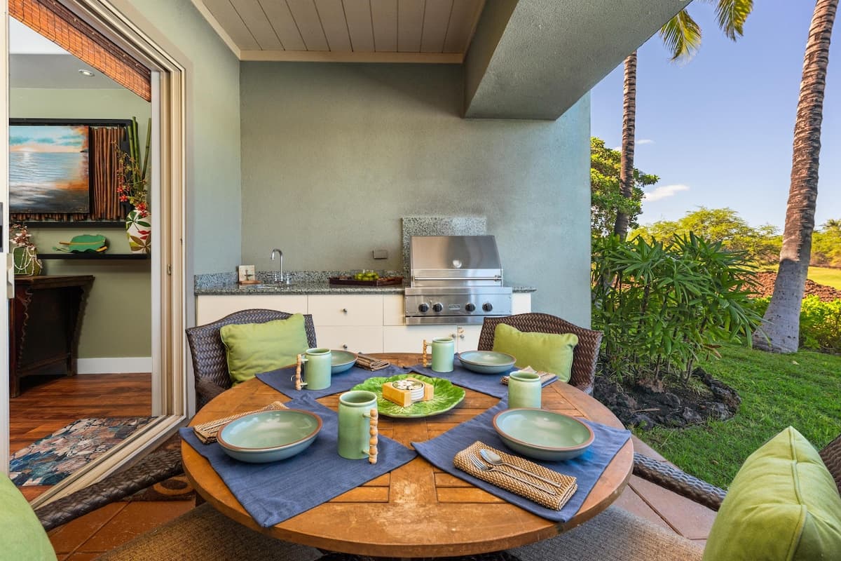 Townhouse in Waimea · ★4.86 · 2 bedrooms · 4 beds · 2.5 baths - Photo 3