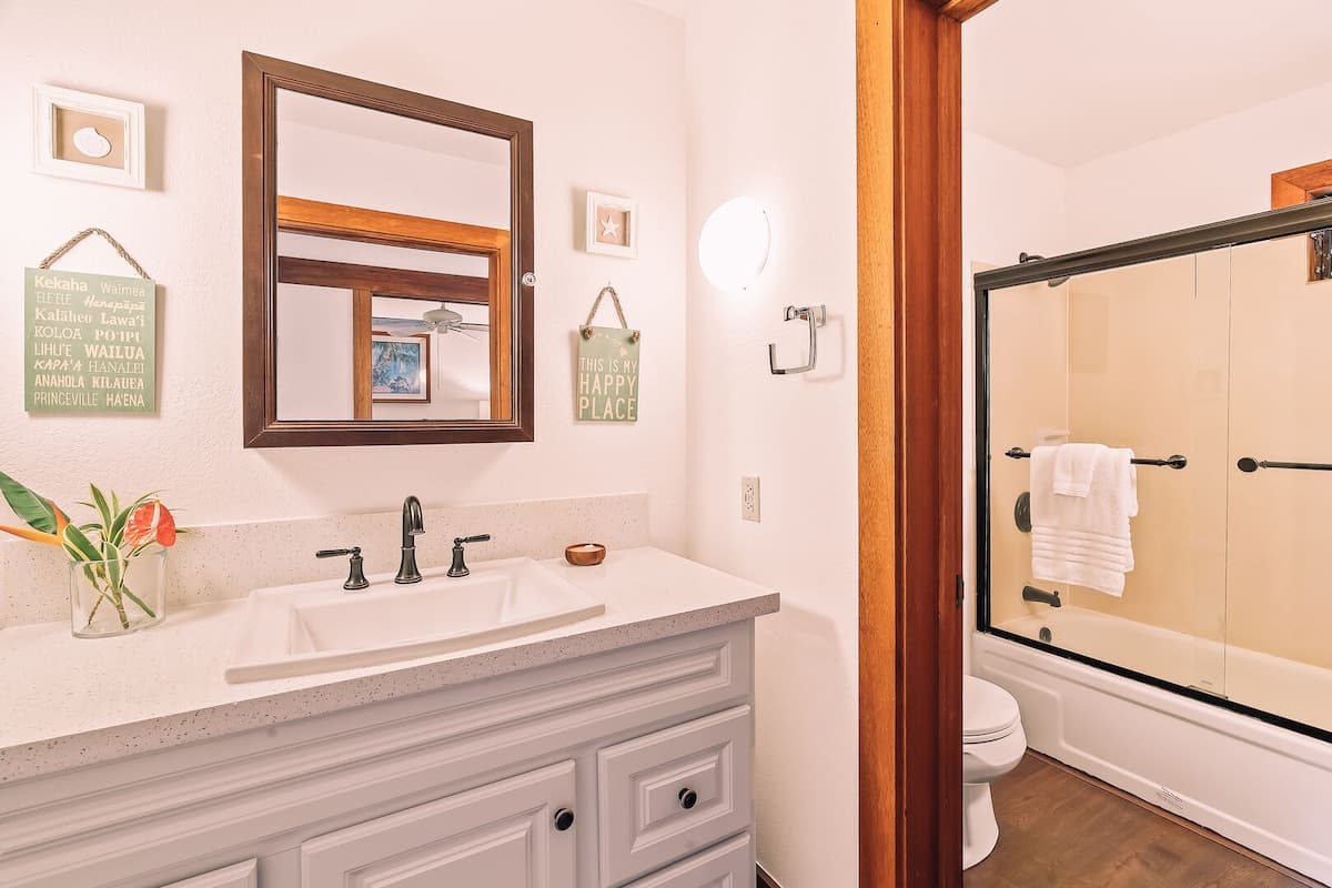 Condo in Koloa · ★4.75 · 1 bedroom · 2 beds · 1 private bath - Photo 4