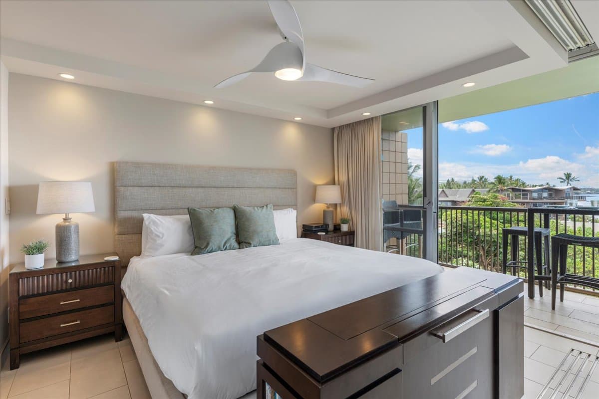 Condo in Kihei · ★4.65 · 2 bedrooms · 3 beds · 2 baths - Photo 5