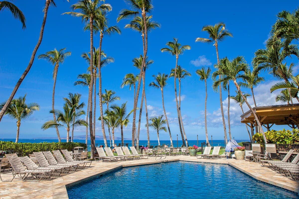 Condo in Kihei · ★4.65 · 2 bedrooms · 3 beds · 2 baths - Photo 2