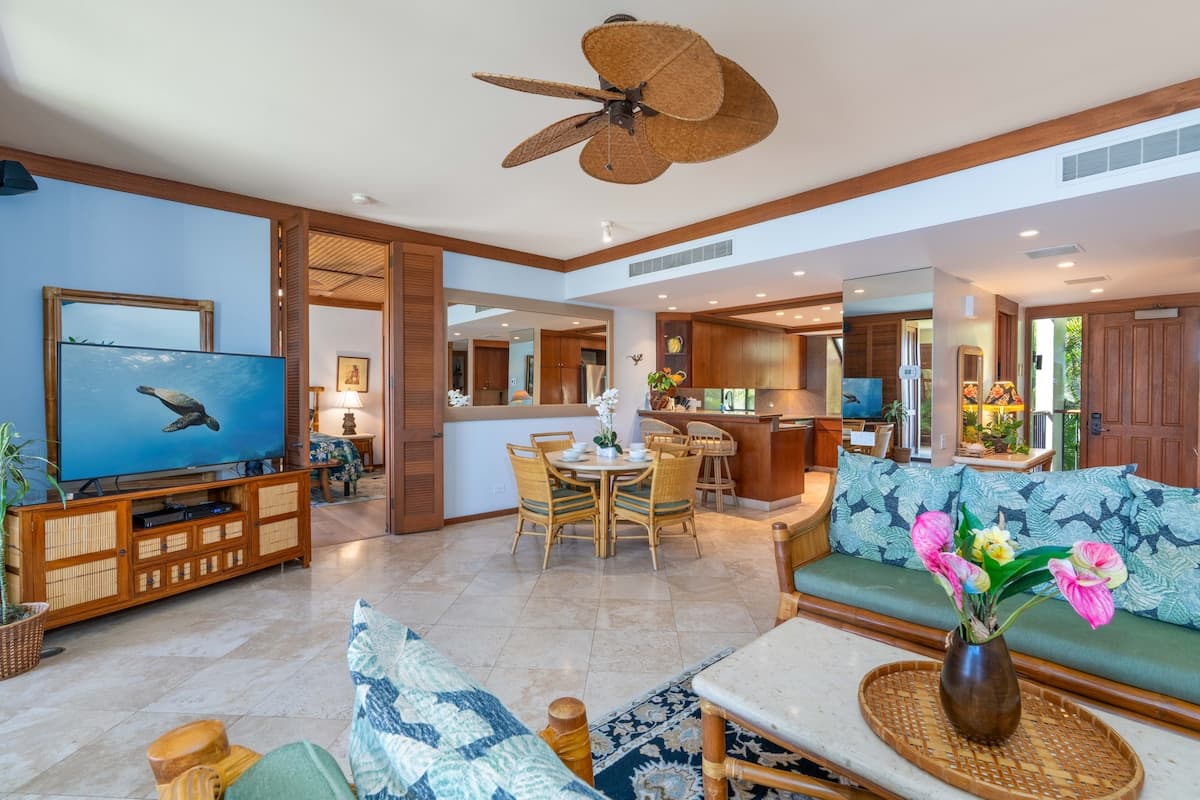 Condo in Waimea · ★4.75 · 2 bedrooms · 2 beds · 2.5 baths - Photo 3