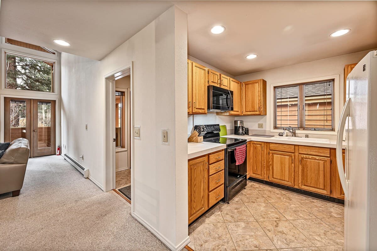 Condo in Incline Village · ★4.67 · 2 bedrooms · 2 beds · 2 private baths - Photo 1