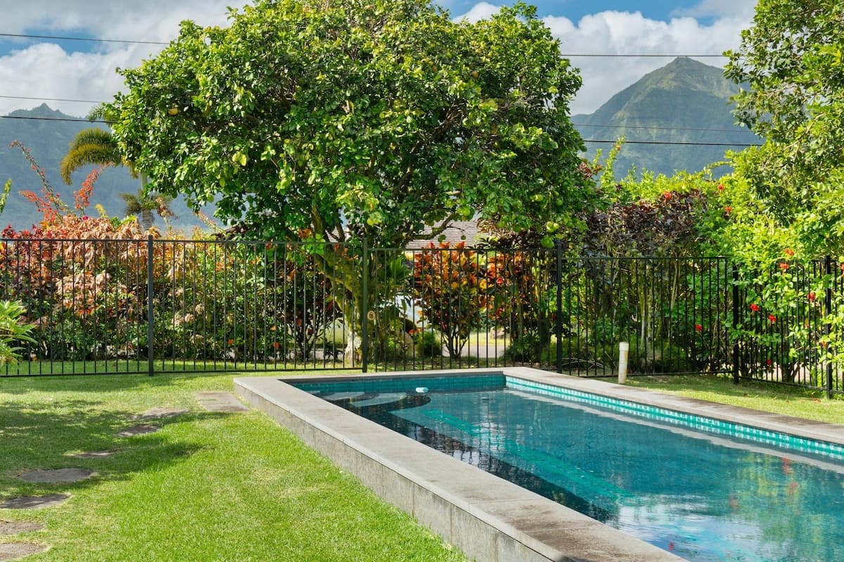 Home in Princeville · ★4.6 · 3 bedrooms · 4 beds · 2.5 baths - Photo 4