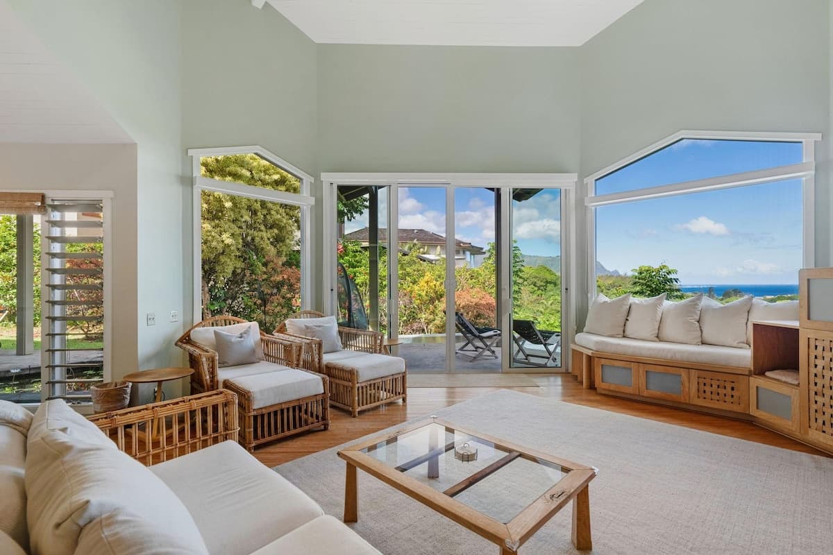 Home in Princeville · ★4.6 · 3 bedrooms · 4 beds · 2.5 baths - Photo 3