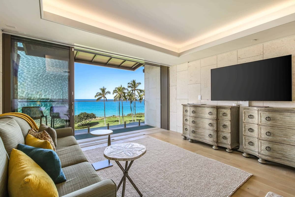 Condo in Waimea · ★4.93 · Studio · 1 bed · 1 bath - Photo 1