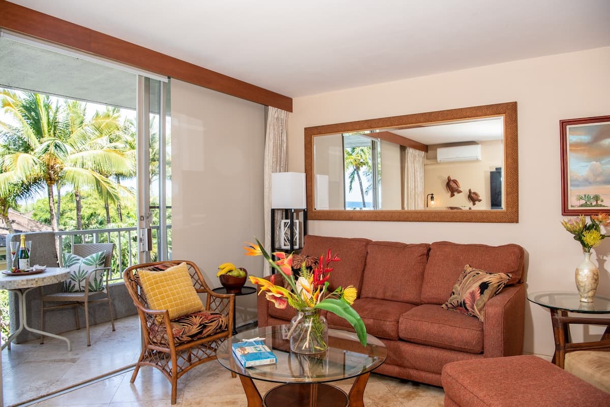 Condo in Kihei · ★5.0 · 1 bedroom · 2 beds · 2 baths - Photo 4