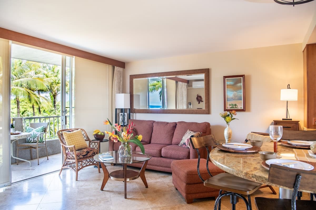 Condo in Kihei · ★5.0 · 1 bedroom · 2 beds · 2 baths - Photo 5