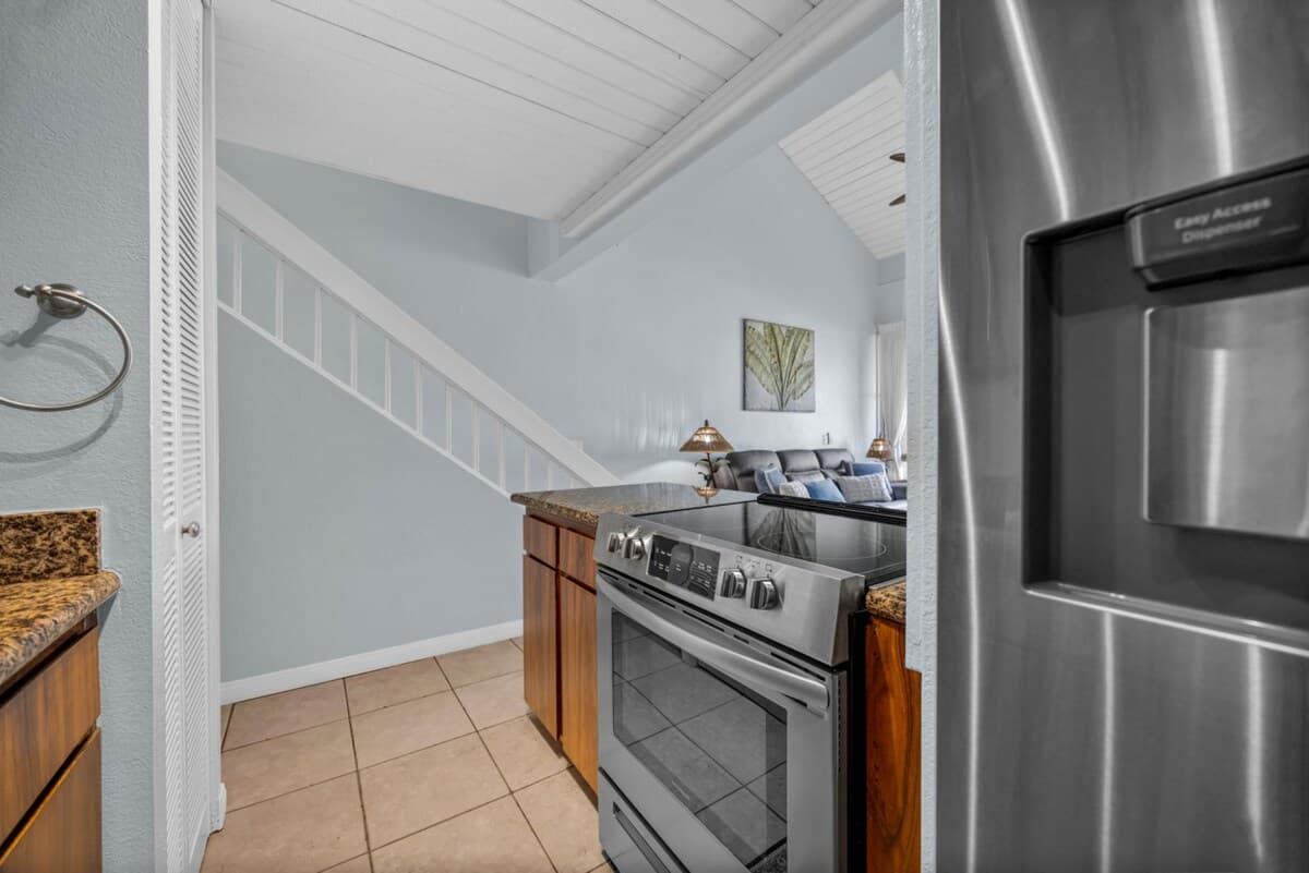 Condo in Kihei · ★4.65 · 2 bedrooms · 2 beds · 2 baths - Photo 5