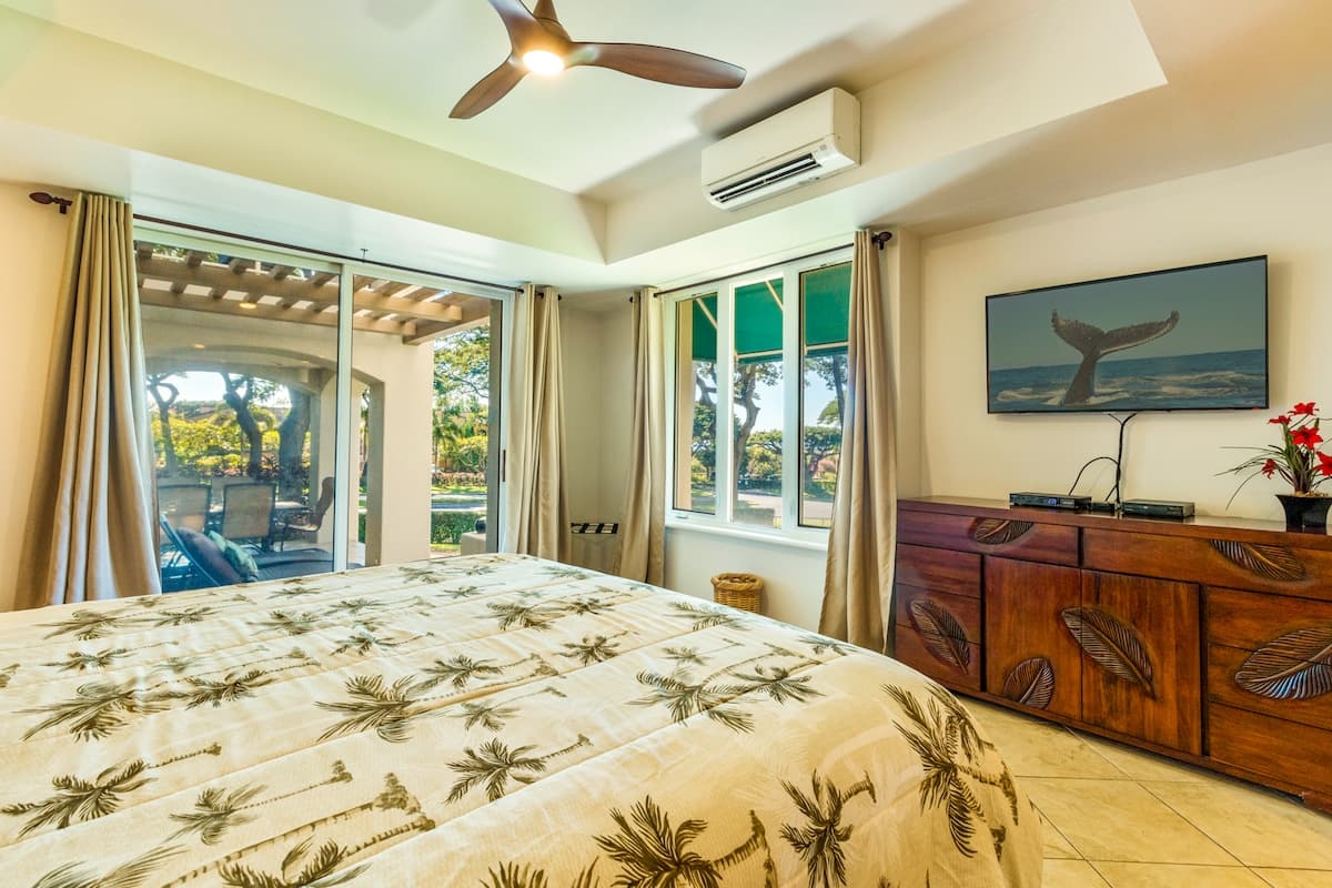 Condo in Kihei · ★4.67 · 2 bedrooms · 4 beds · 2 baths - Photo 4