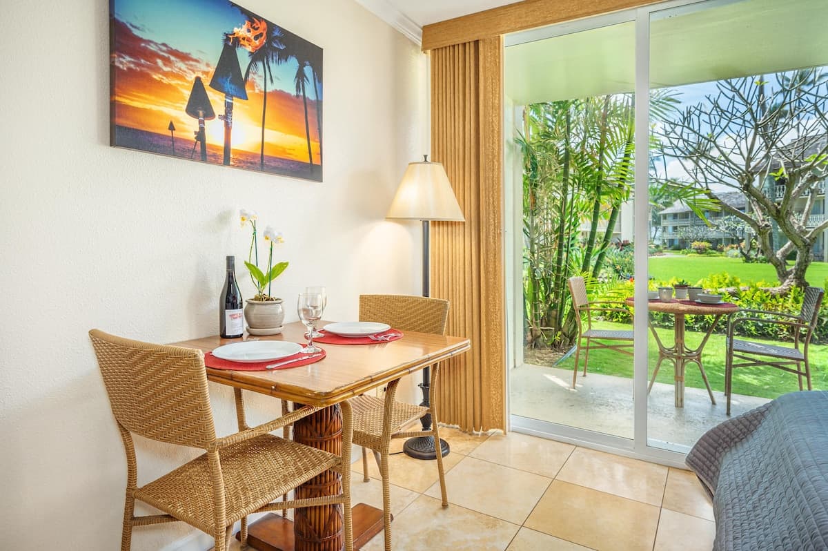 Condo in Kapaa · ★4.26 · 1 bedroom · 2 beds · 1 bath - Photo 3