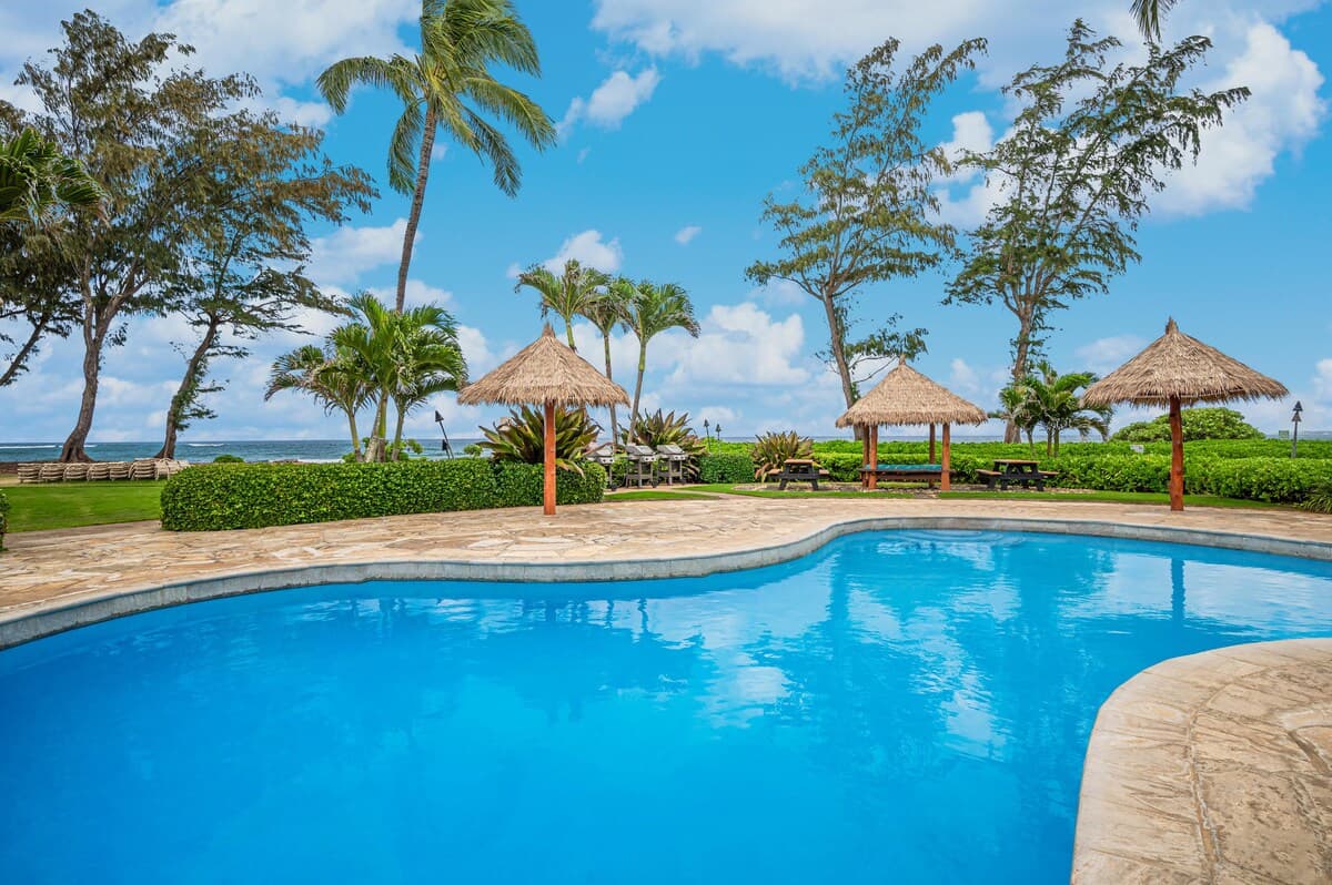 Condo in Kapaa · ★4.26 · 1 bedroom · 2 beds · 1 bath - Photo 2