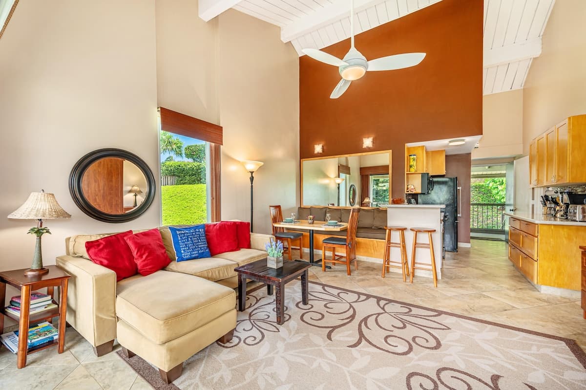 Condo in Princeville · ★4.5 · 1 bedroom · 3 beds · 2 baths - Photo 4