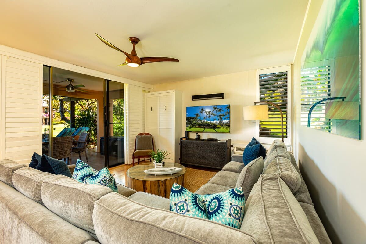 Condo in Kihei · ★4.75 · 1 bedroom · 2 beds · 2 baths - Photo 3