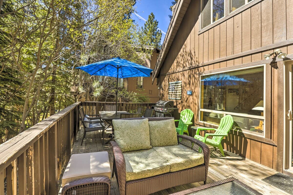 Cabin in Incline Village · ★4.9 · 3 bedrooms · 4 beds · 2 private baths - Photo 3