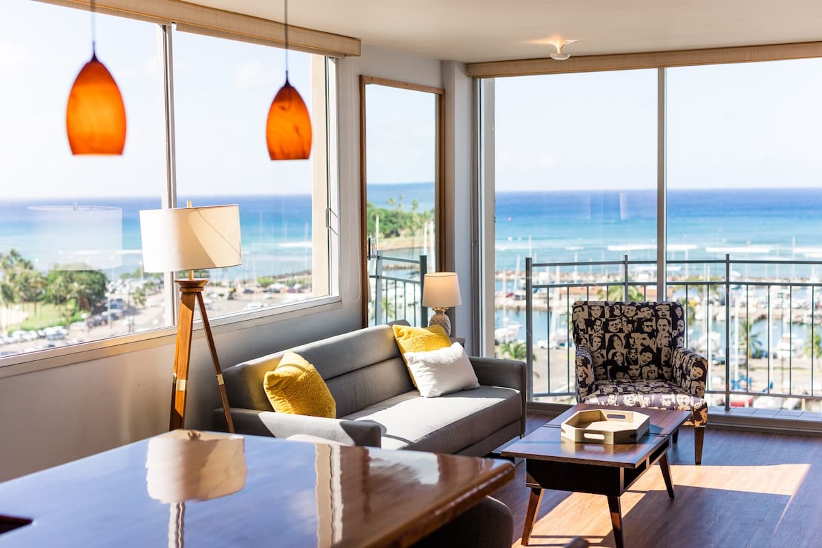 Condo in Honolulu · ★4.76 · 1 bedroom · 1 bed · 1 private bath - Photo 4
