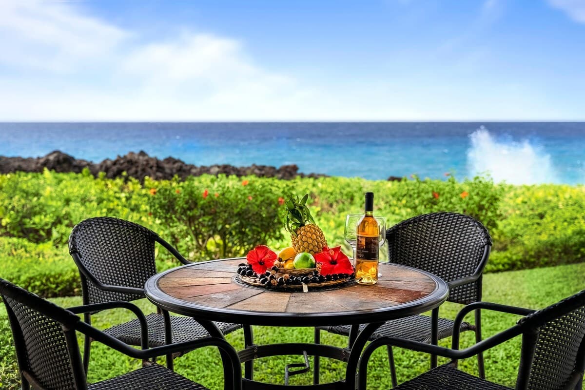 Condo in Kailua-Kona · ★4.98 · 2 bedrooms · 3 beds · 2 baths - Photo 1