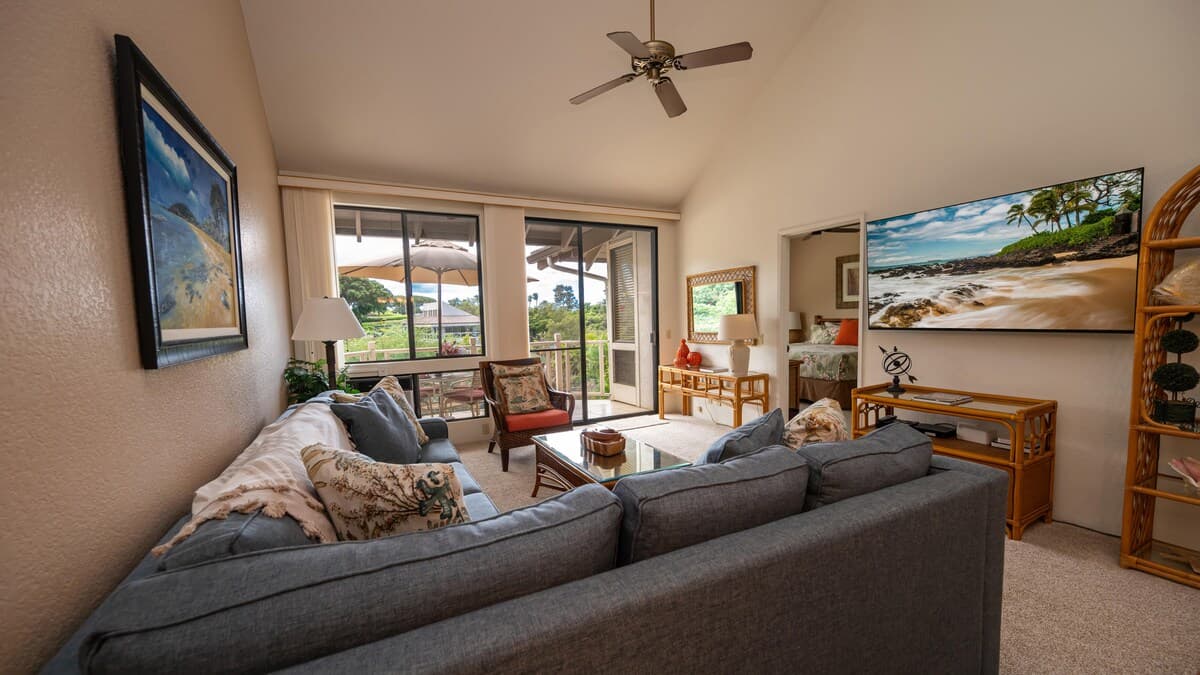 Condo in Kihei · ★4.77 · 2 bedrooms · 4 beds · 2 private baths - Photo 5