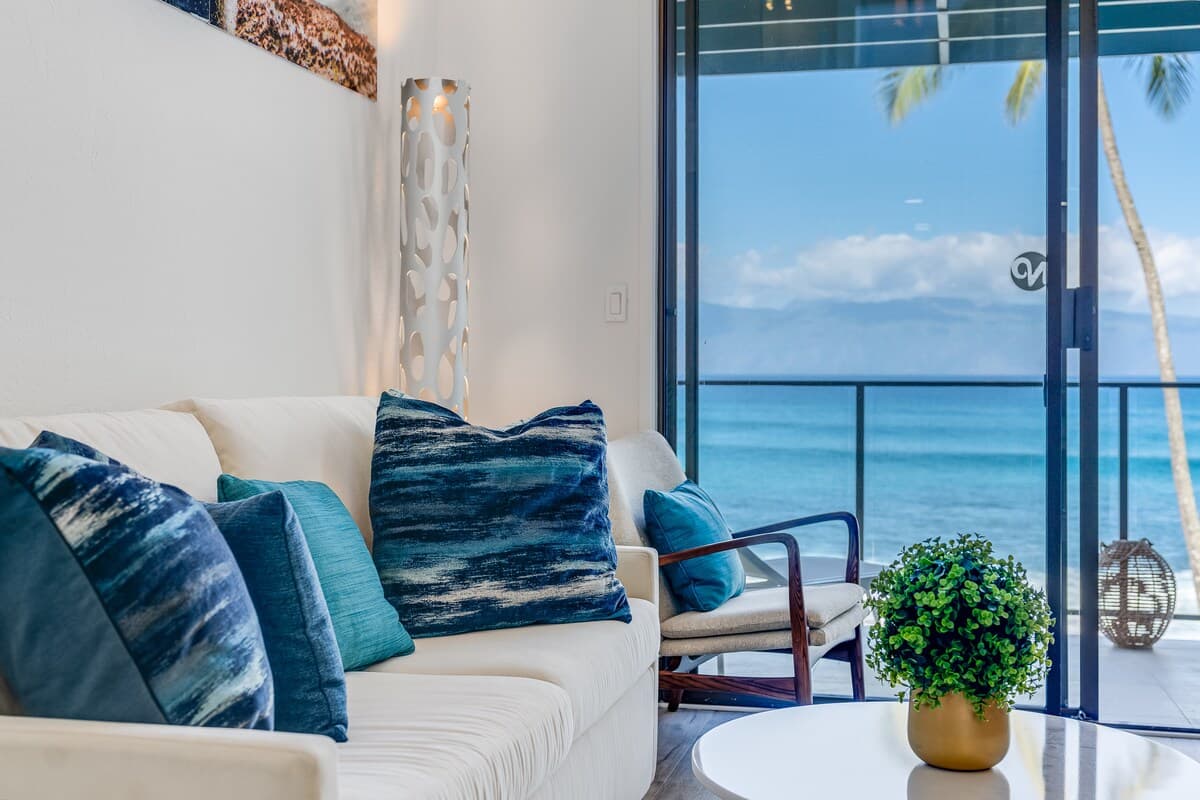 Condo in Lahaina · ★4.58 · 2 bedrooms · 4 beds · 2 baths - Photo 2