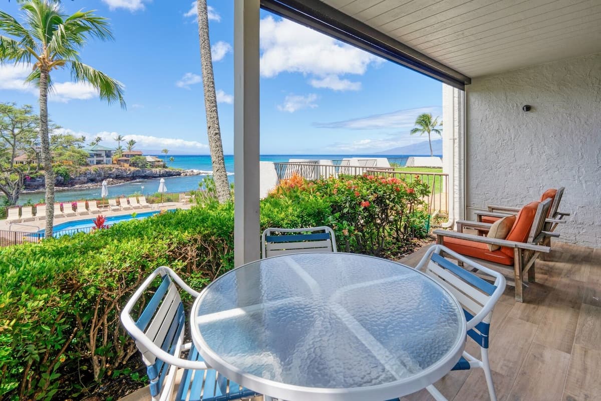 Condo in Lahaina · ★4.75 · 2 bedrooms · 4 beds · 2 baths - Photo 1