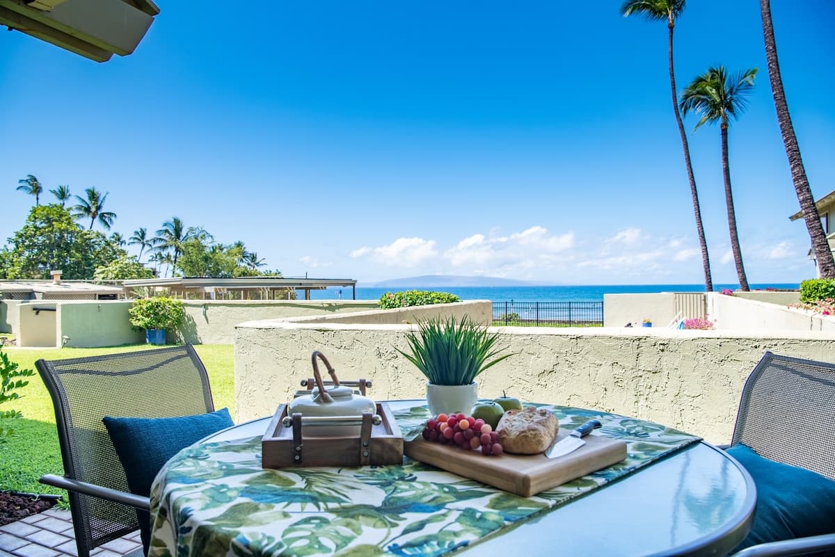 Condo in Kihei · ★4.89 · 1 bedroom · 2 beds · 1 bath - Photo 1