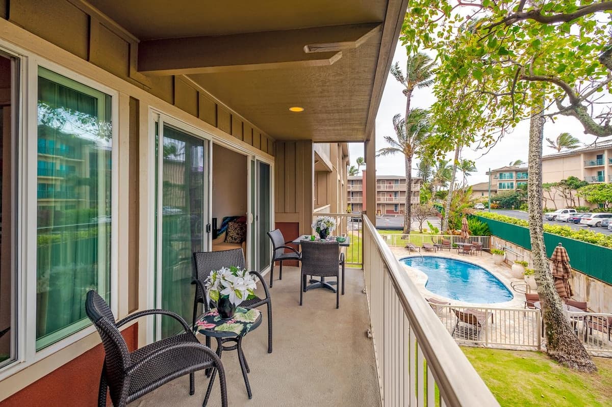 Condo in Kapaa · ★4.43 · 2 bedrooms · 2 beds · 1 private bath - Photo 5