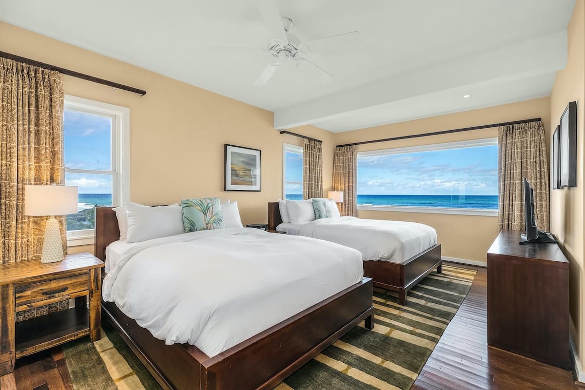 Villa in Kahuku · ★5.0 · 3 bedrooms · 5 beds · 2 private baths - Photo 1