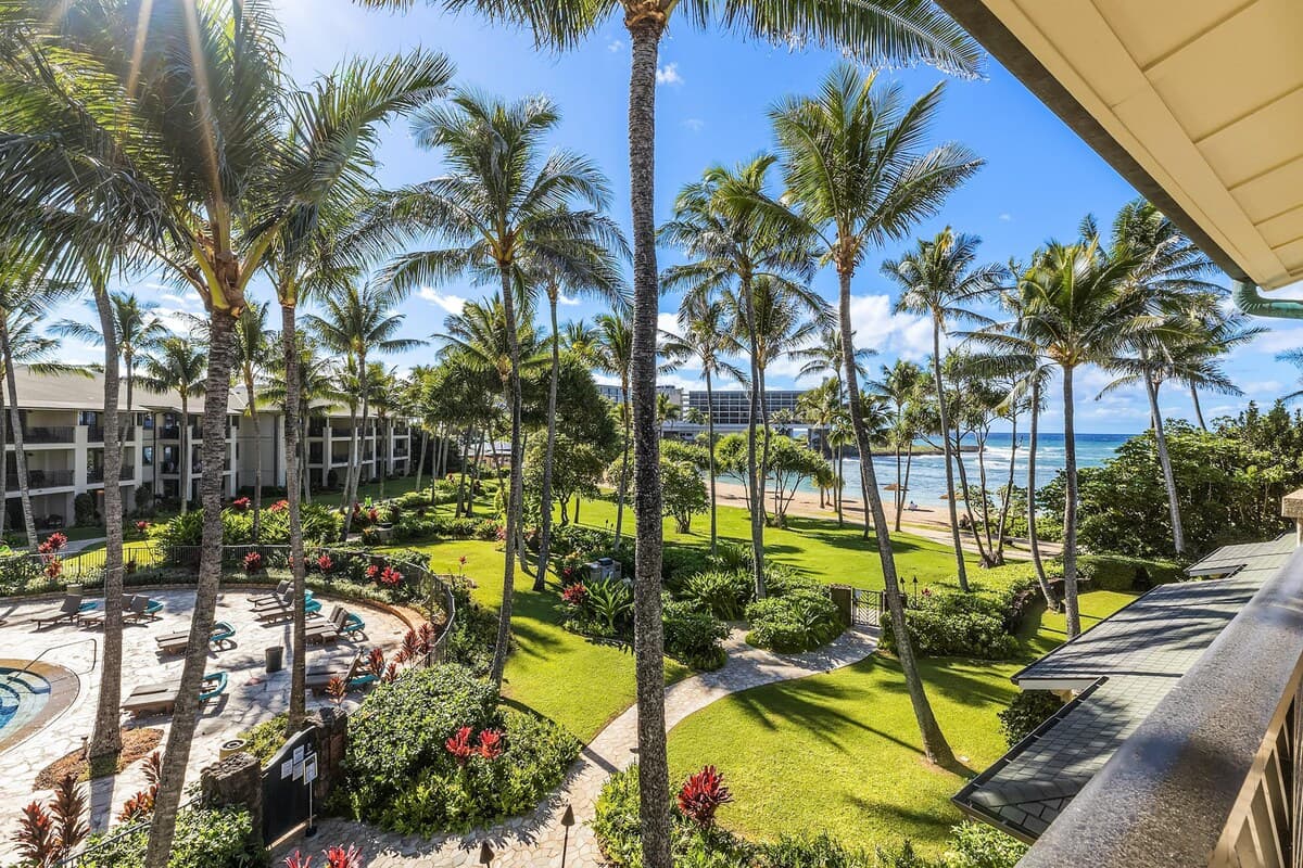 Villa in Kahuku · ★5.0 · 3 bedrooms · 5 beds · 2 private baths - Photo 4