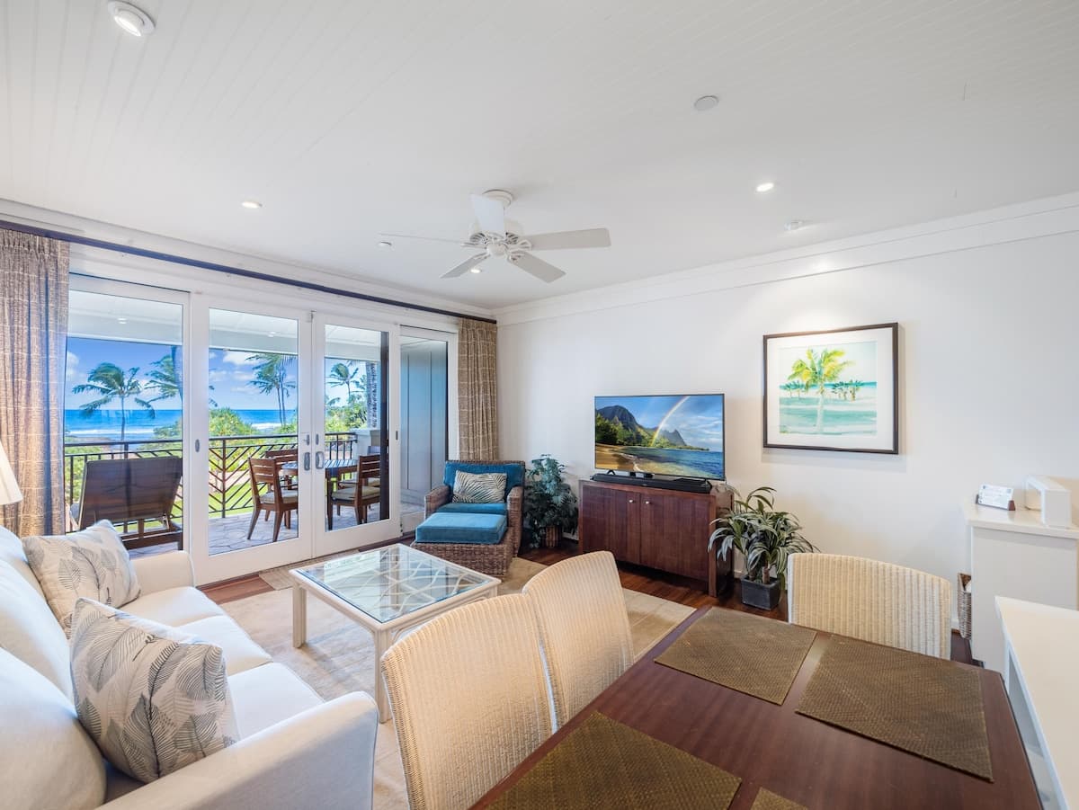Villa in Kahuku · ★4.94 · Studio · 2 beds · 1 private bath - Photo 5
