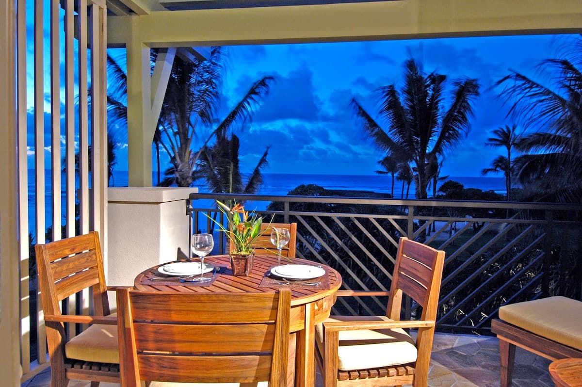 Villa in Kahuku · ★4.94 · Studio · 2 beds · 1 private bath - Photo 3