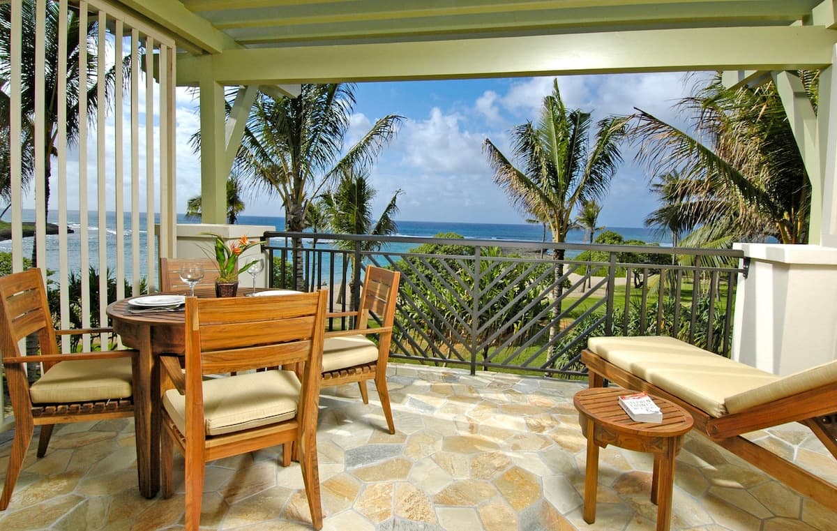 Villa in Kahuku · ★4.94 · Studio · 2 beds · 1 private bath - Photo 1
