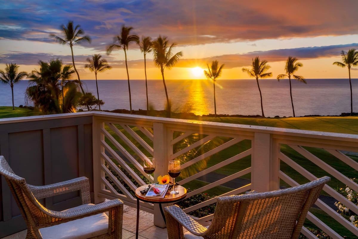 Home in Kailua-Kona · ★4.96 · 3 bedrooms · 7 beds · 3 baths - Photo 4