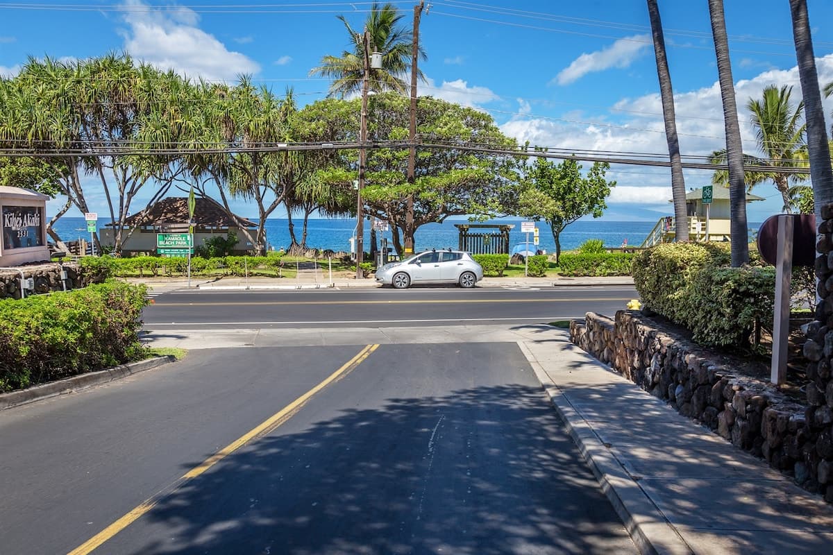 Condo in Kihei · ★4.82 · 2 bedrooms · 4 beds · 2 private baths - Photo 4