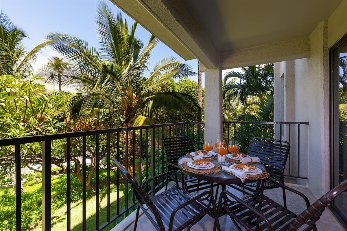 Condo in Kihei · ★4.82 · 2 bedrooms · 4 beds · 2 private baths - Photo 2