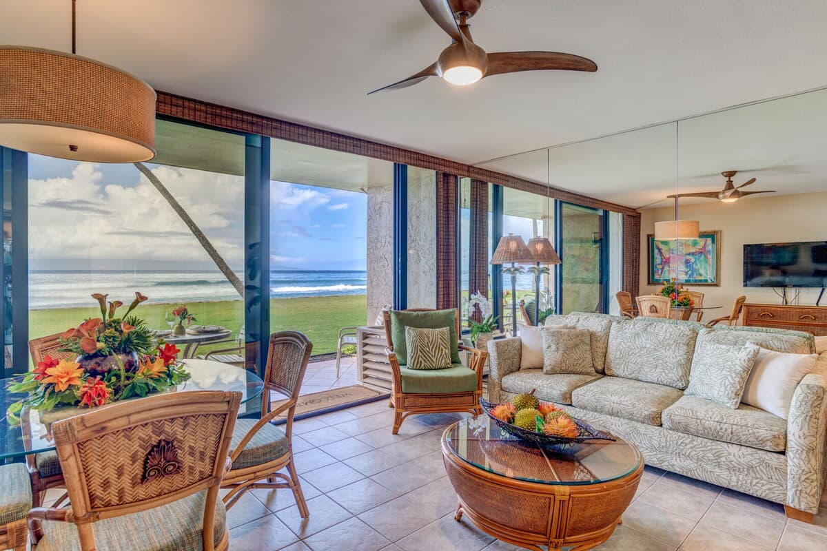Condo in Lahaina · ★4.86 · 1 bedroom · 2 beds · 1 private bath - Photo 5