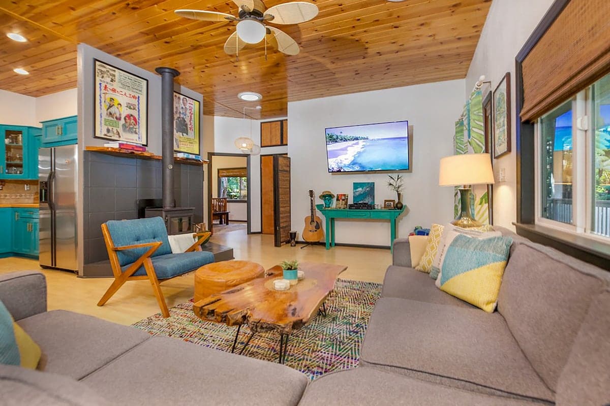 Home in Volcano · ★4.92 · 2 bedrooms · 2 beds · 1.5 baths - Photo 5
