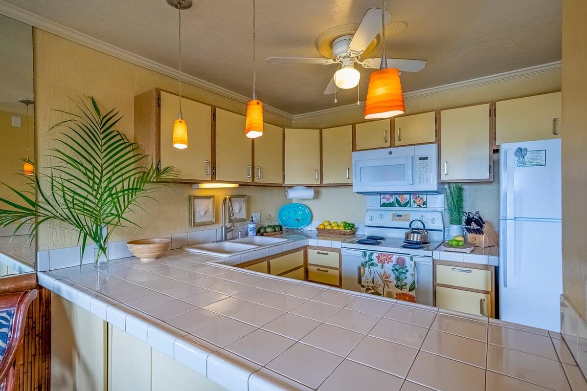 Condo in Koloa · ★4.35 · 1 bedroom · 1 bed · 1 bath - Photo 3