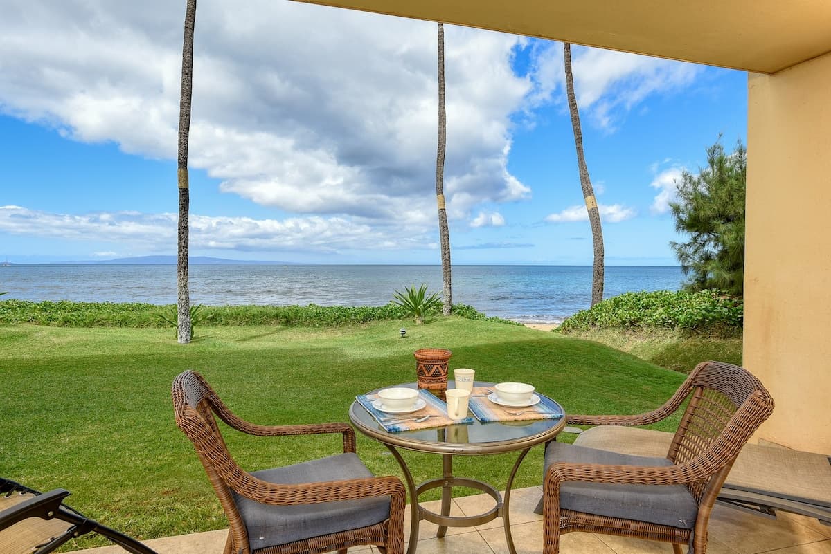Sugar Beach Resort 135: 1BR Oceanfront | Pool - Photo 1