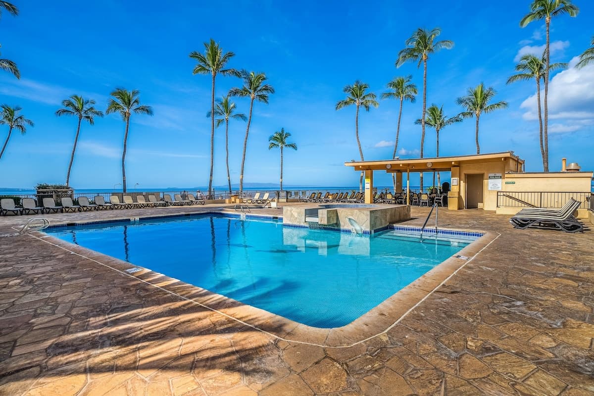 Condo in Kihei · ★4.89 · 2 bedrooms · 3 beds · 2 shared baths - Photo 4