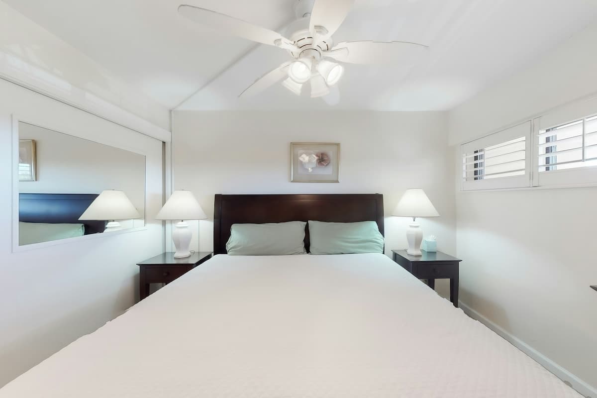 Sugar Beach Resort 423 1BR Oceanfront, Pool - Photo 5