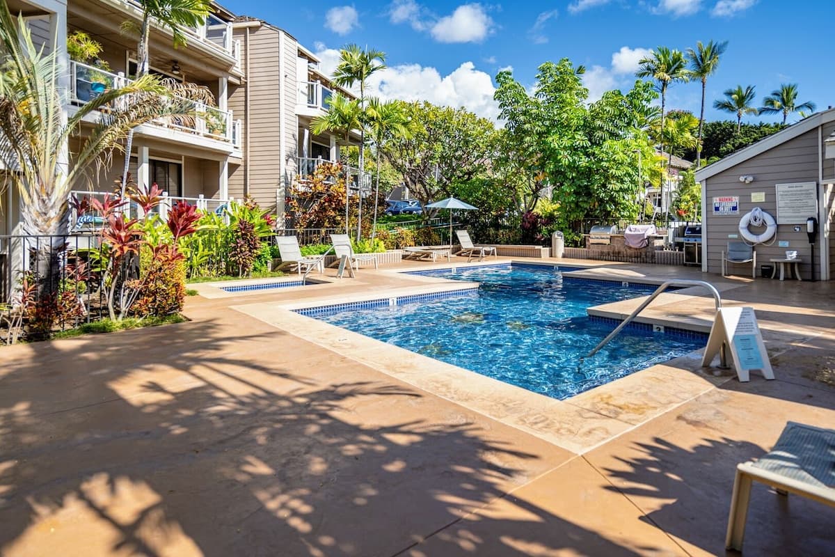 Condo in Kihei · ★4.75 · 2 bedrooms · 3 beds · 2 baths - Photo 3