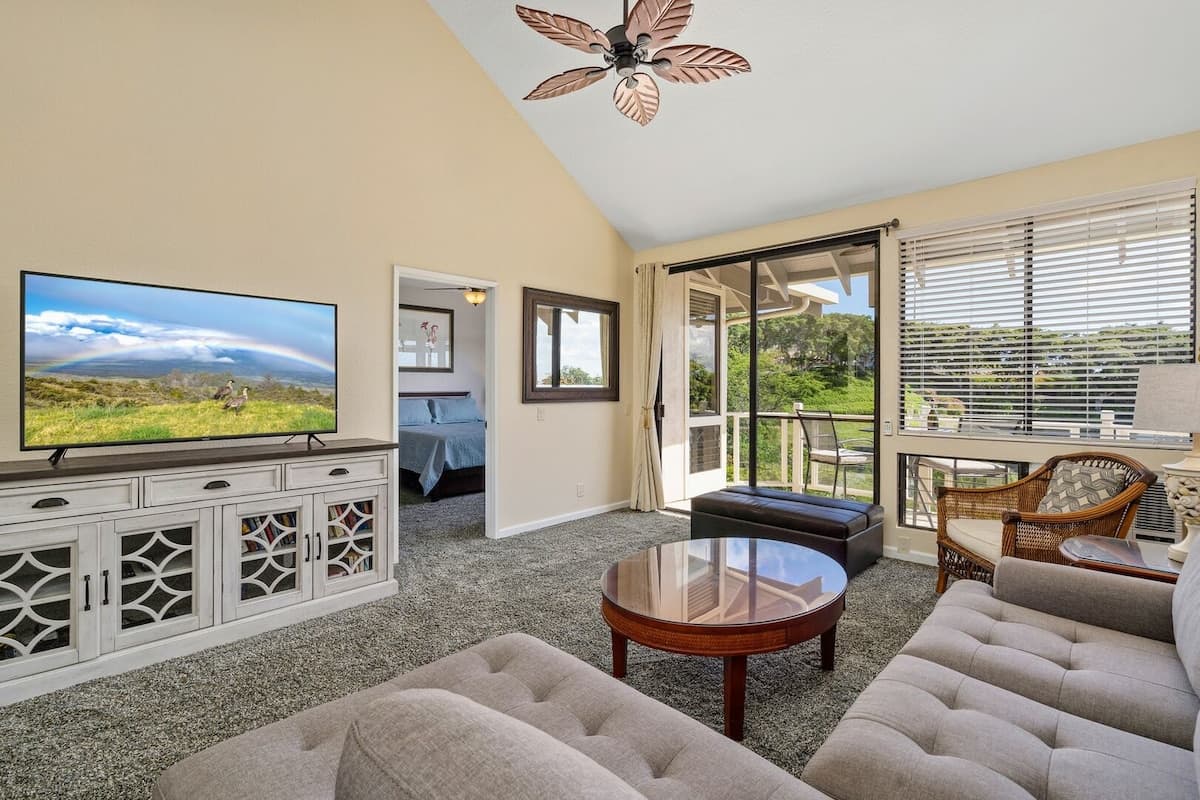 Condo in Kihei · ★4.75 · 2 bedrooms · 3 beds · 2 baths - Photo 4