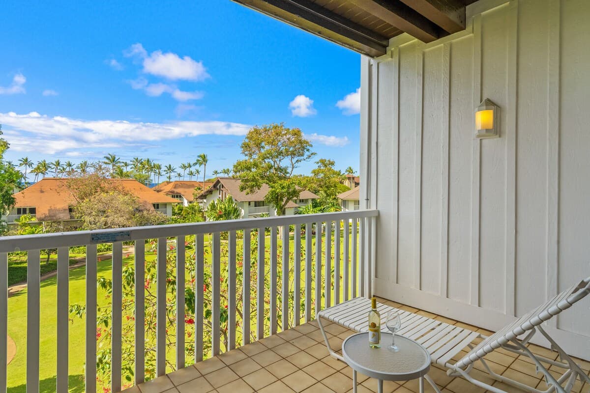 Condo in Koloa · ★4.69 · 1 bedroom · 2 beds · 1 private bath - Photo 2